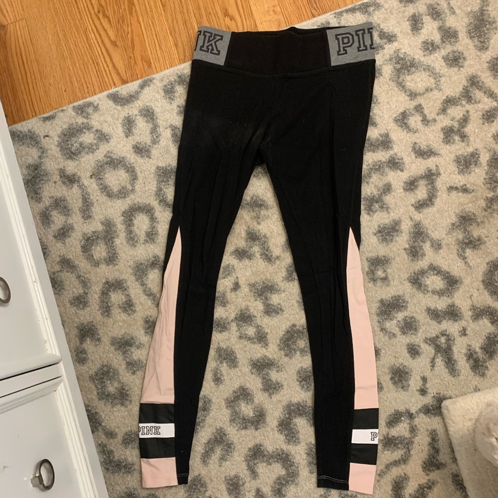 Victoria’s Secret PINK leggings